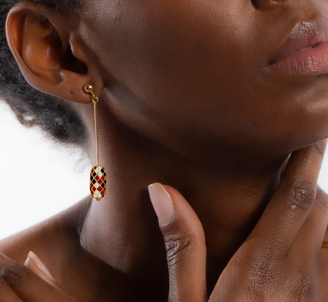 AIR SEED EARRINGS (Gold-Red)