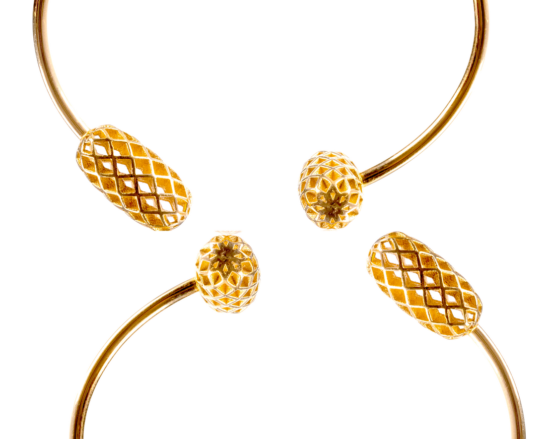 ENDS AND BEGINS AGAIN BRACELET (Gold)