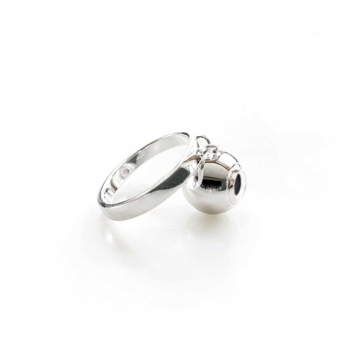 GRAVITY RING