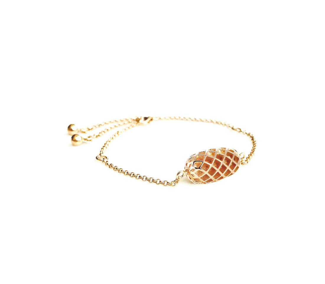 THE ALL IS ONE BRACELET (Gold)